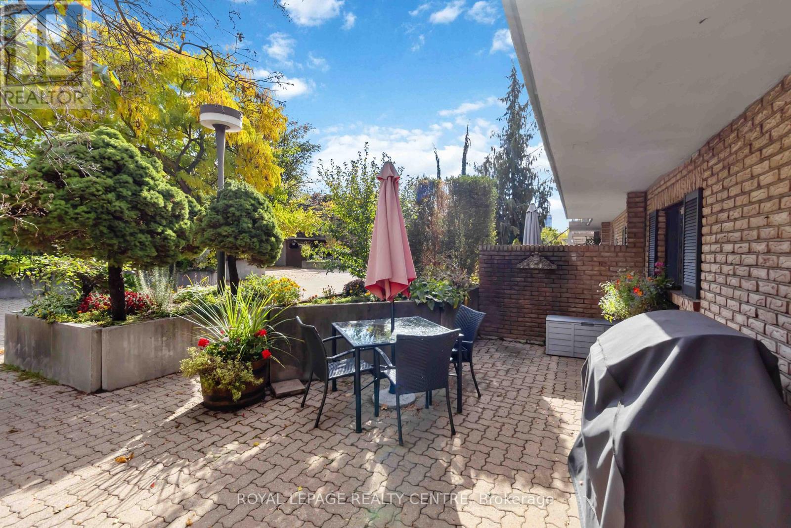 34 - 1330 Mississauga Valley Boulevard, Mississauga, Ontario L5A 3T1 - Photo 3 - W12585192