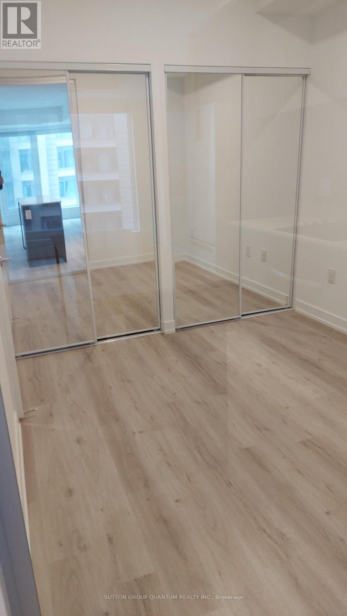 2407 - 395 Square One Drive, Mississauga, Ontario L5B 0P6 - Photo 7 - W12585198