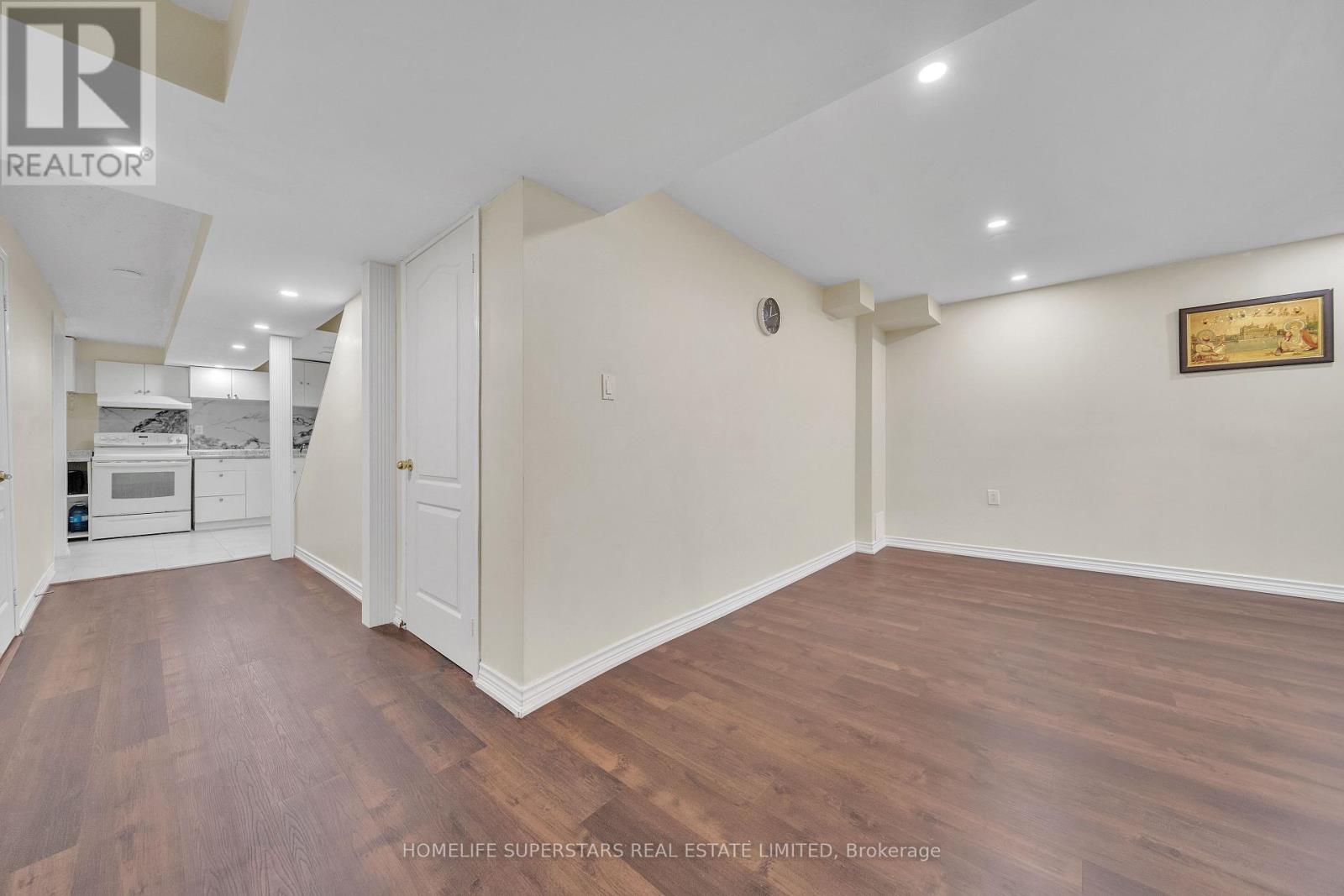 82 Jewel Crescent, Brampton, Ontario  L6R 2P4 - Photo 45 - W12585210