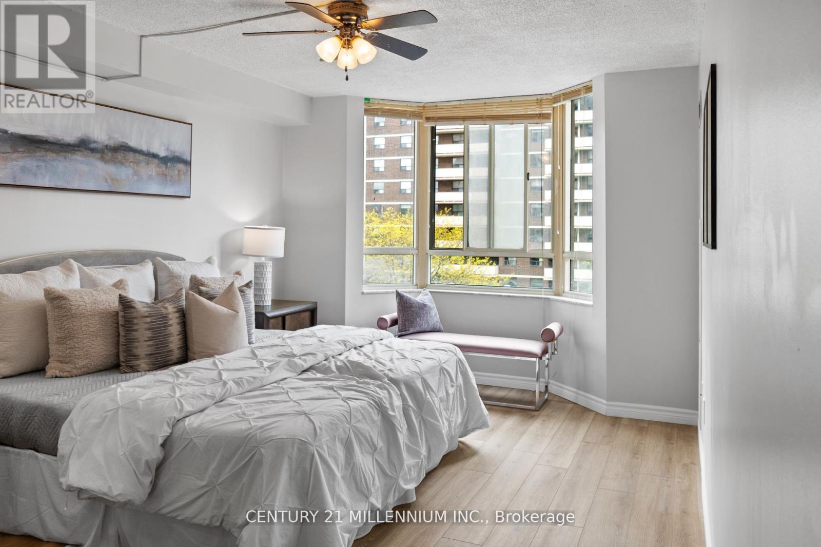 401 - 5 Lisa Street, Brampton, Ontario  L6T 4T4 - Photo 13 - W12585230