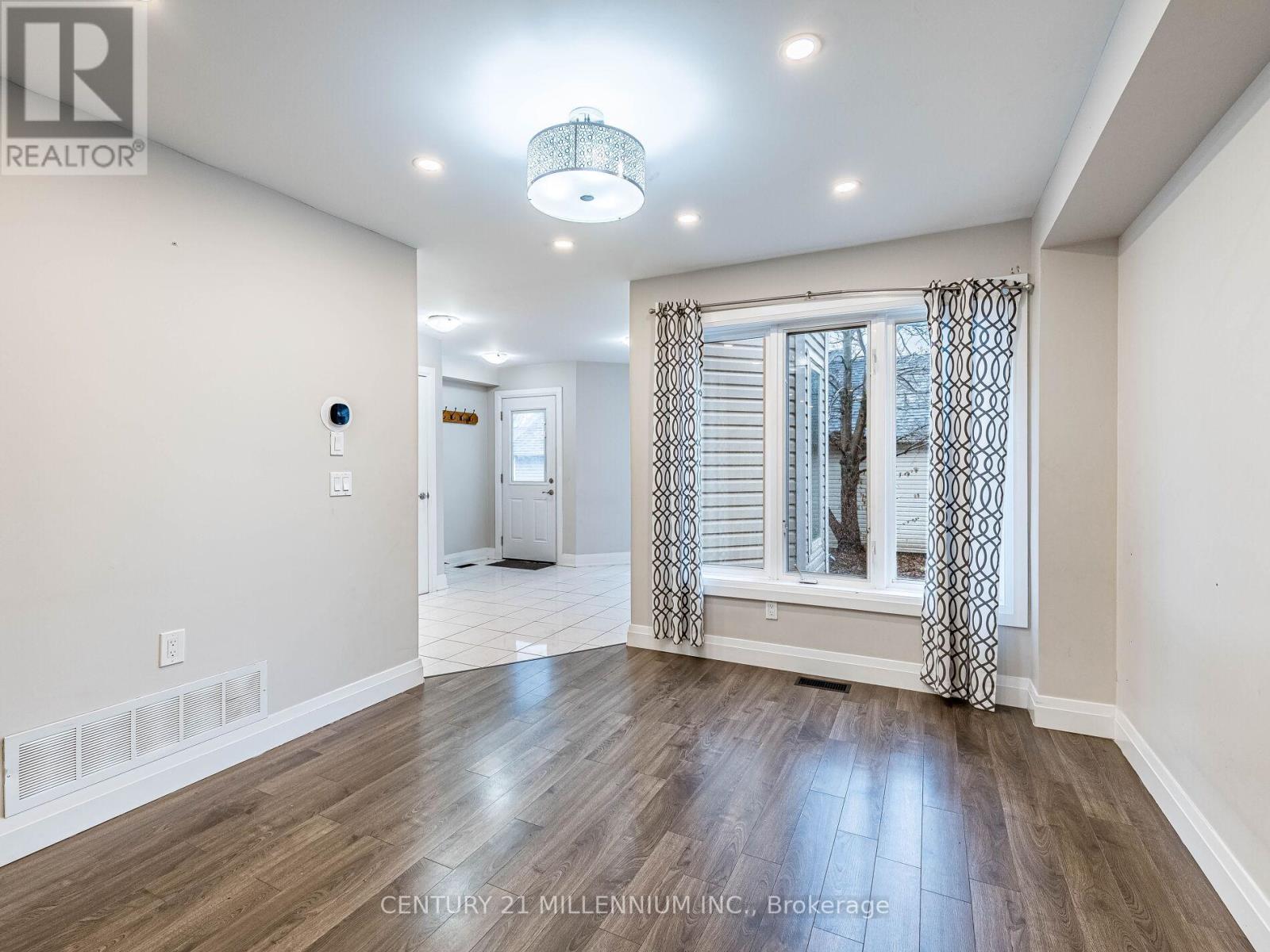 318 Elderberry Street, Orangeville, Ontario  L9W 4Z6 - Photo 11 - W12585236