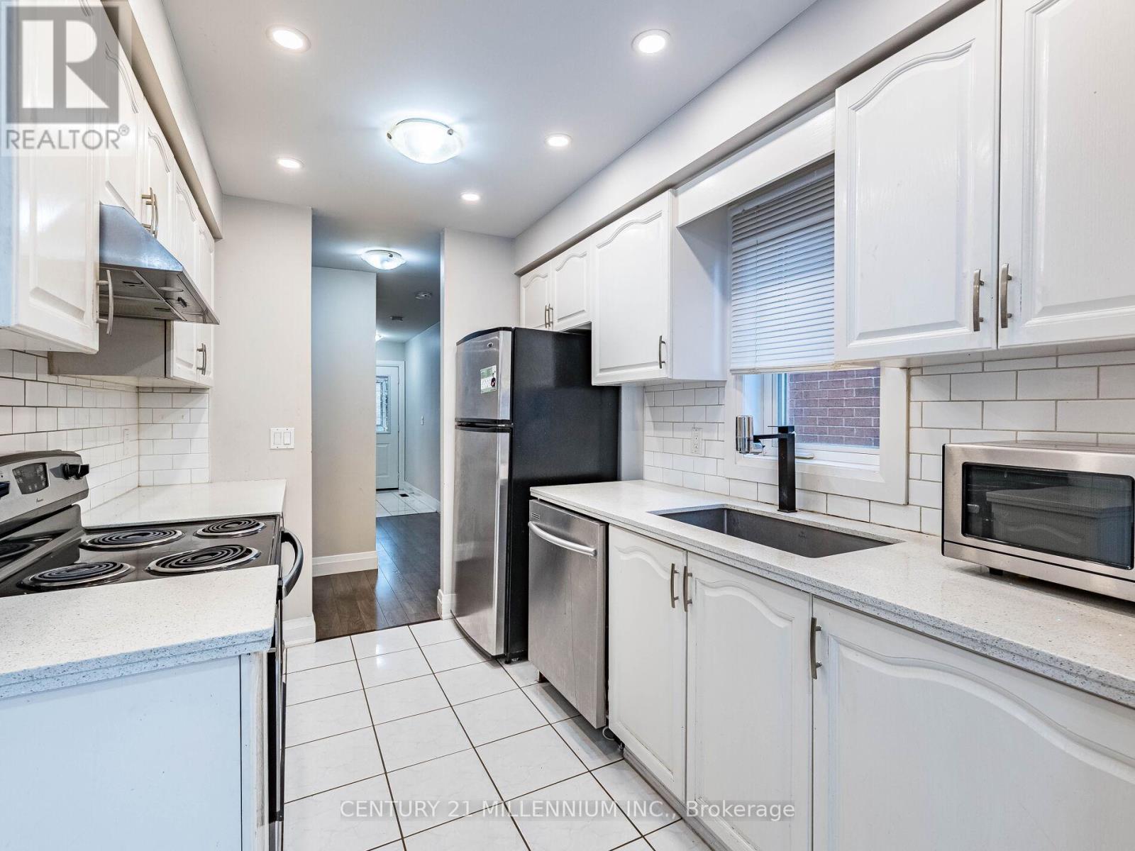 318 Elderberry Street, Orangeville, Ontario  L9W 4Z6 - Photo 16 - W12585236