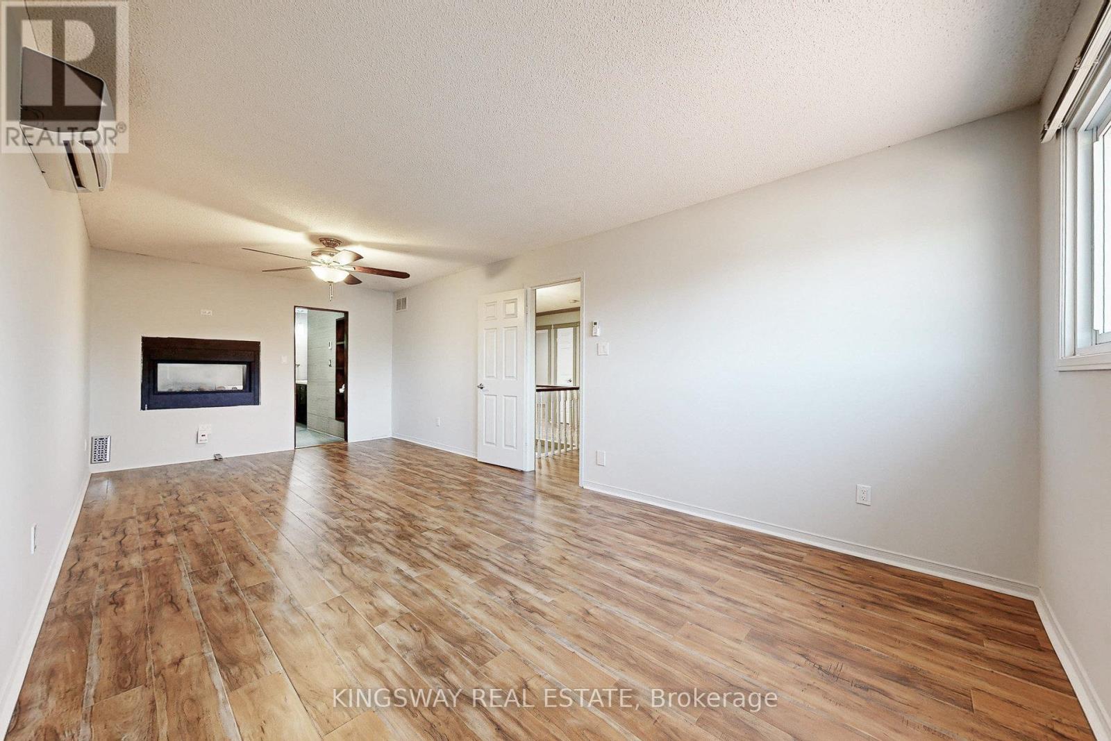 6059 Tillsdown Drive, Mississauga, Ontario  L5N 4M4 - Photo 10 - W12585274