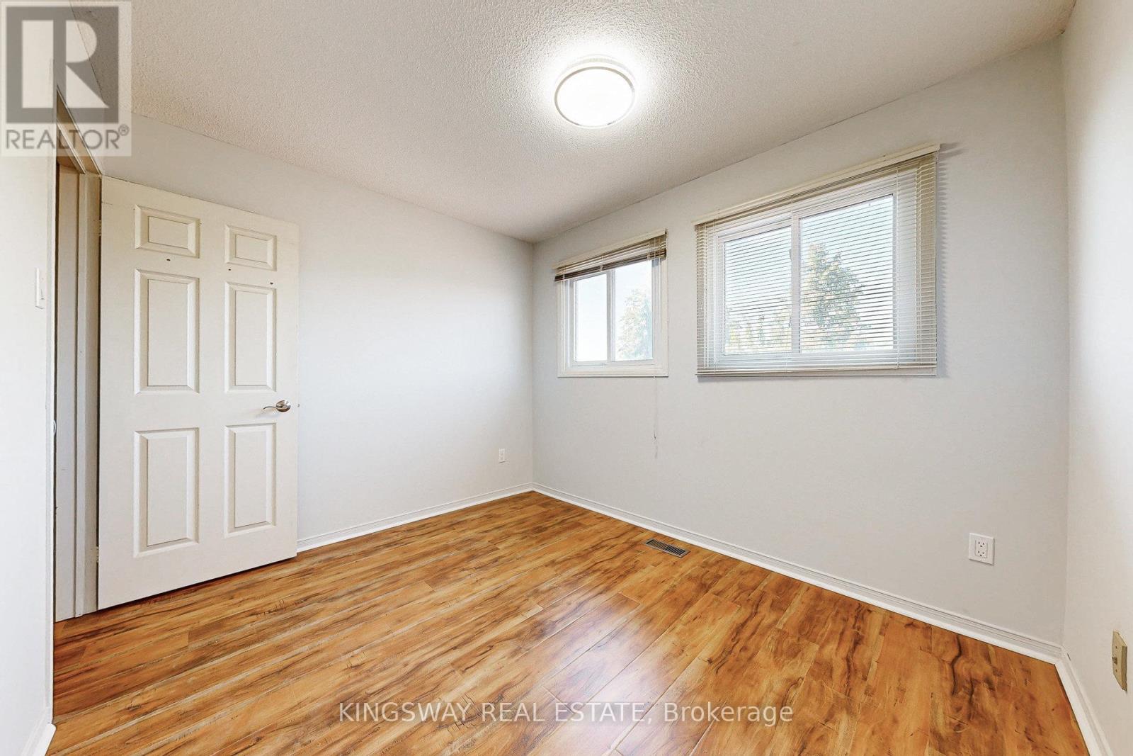 6059 Tillsdown Drive, Mississauga, Ontario  L5N 4M4 - Photo 16 - W12585274