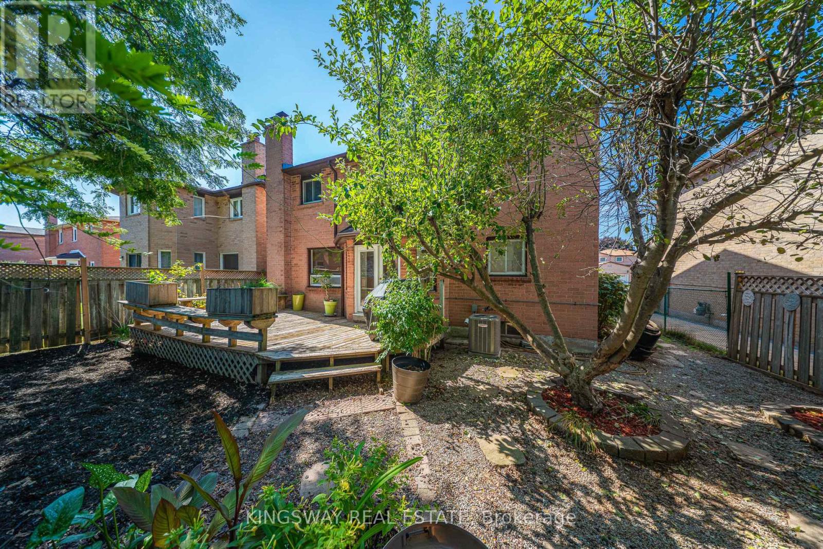 6059 Tillsdown Drive, Mississauga, Ontario  L5N 4M4 - Photo 23 - W12585274