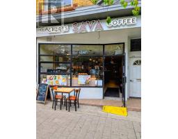 221 RONCESVALLES AVENUE, Toronto, Ontario