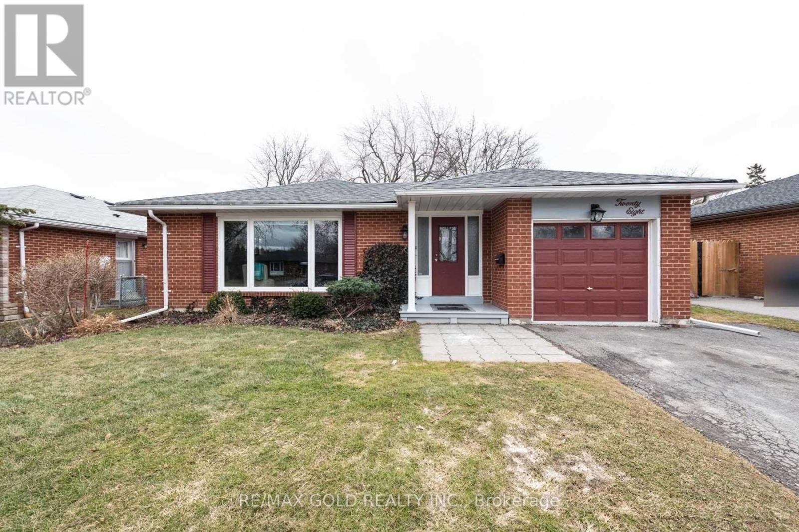 28 DEVONSHIRE DRIVE, Brampton, Ontario