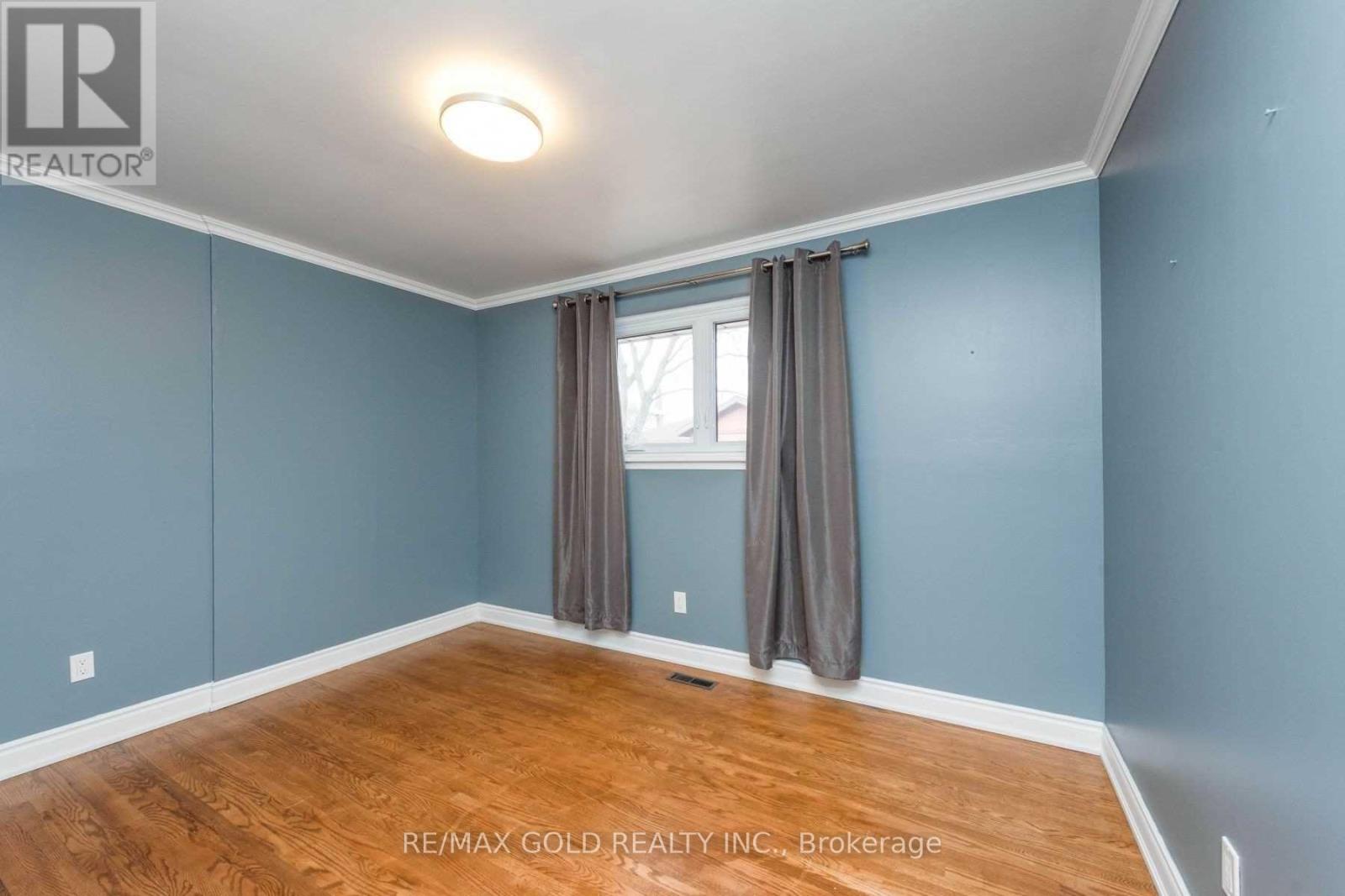 28 Devonshire Drive, Brampton, Ontario  L6T 3G3 - Photo 16 - W12585288