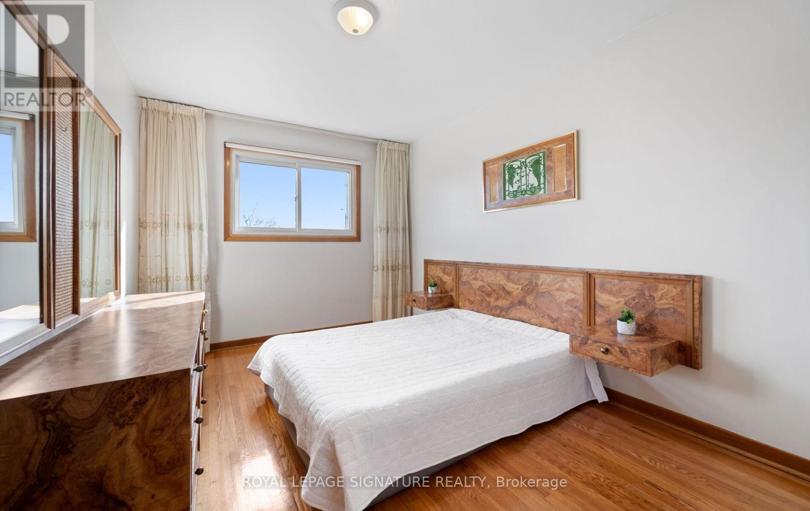 3912 Midhurst Lane, Mississauga, Ontario L4Z 1C7 - Photo 16 - W12585290