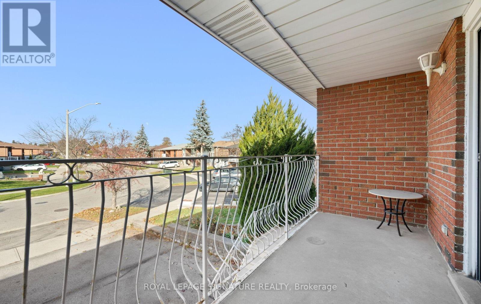 3912 Midhurst Lane, Mississauga, Ontario L4Z 1C7 - Photo 7 - W12585290