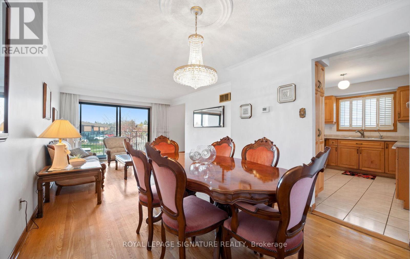 3912 Midhurst Lane, Mississauga, Ontario L4Z 1C7 - Photo 9 - W12585290