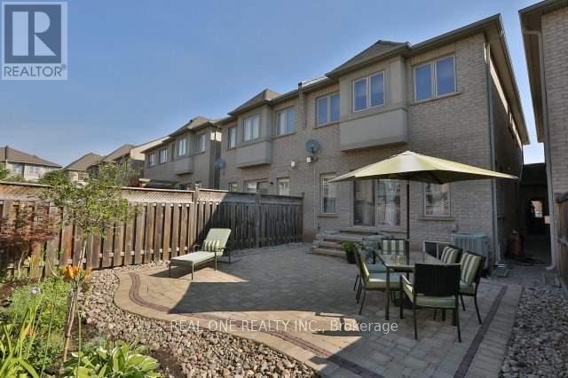 2412 Presquile Drive, Oakville, Ontario  L6H 0A7 - Photo 22 - W12585294