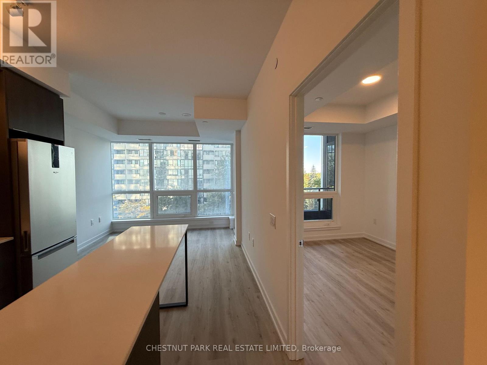 318 - 395 Square One Drive, Mississauga, Ontario  L5B 0P6 - Photo 3 - W12585296