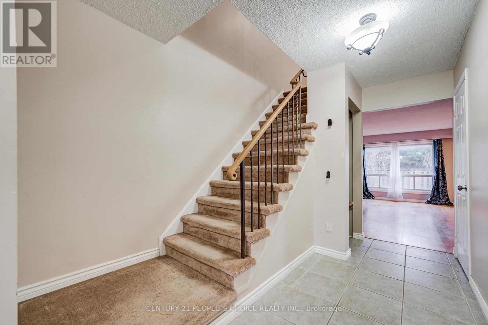48 - 3025 Cedarglen Gate W, Mississauga, Ontario  L5C 2V7 - Photo 10 - W12585330