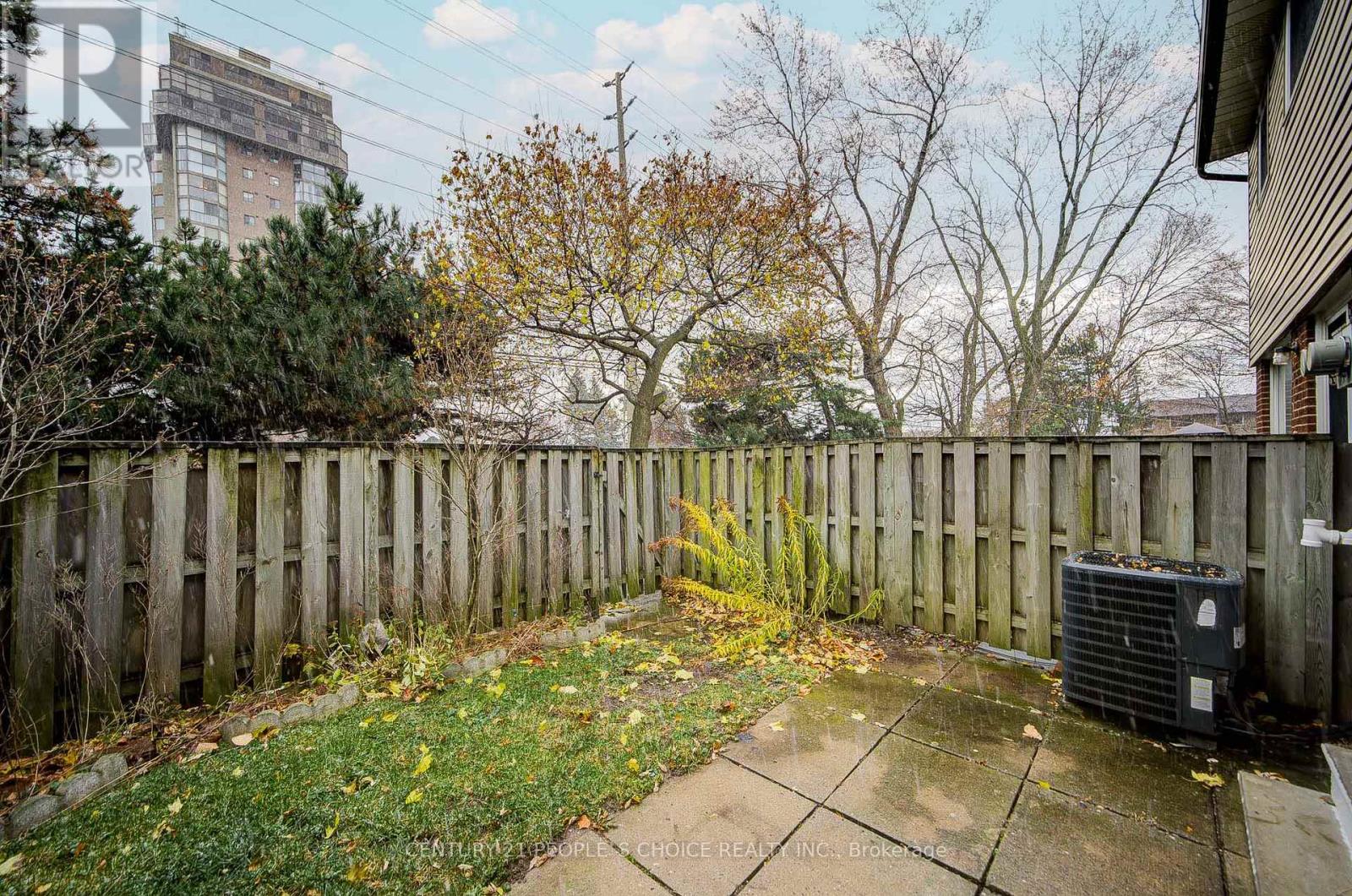 48 - 3025 Cedarglen Gate W, Mississauga, Ontario  L5C 2V7 - Photo 49 - W12585330