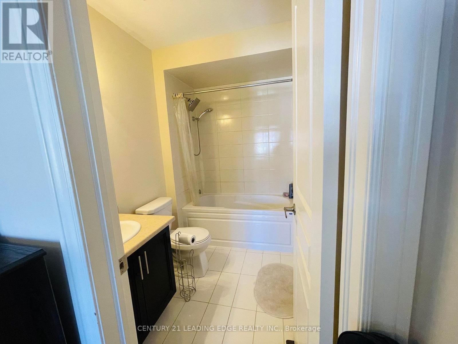 Upper - 40 Maple Trail Road, Caledon, Ontario  L7C 3Z7 - Photo 21 - W12585332