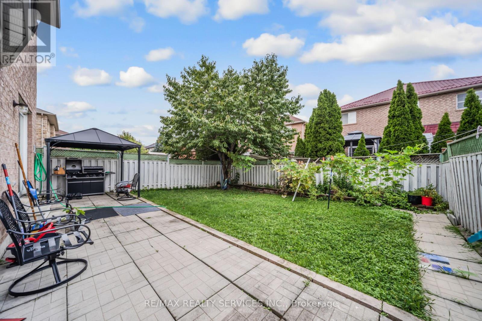 12 Roadmaster Lane, Brampton, Ontario L7A 3A9 - Photo 39 - W12585342