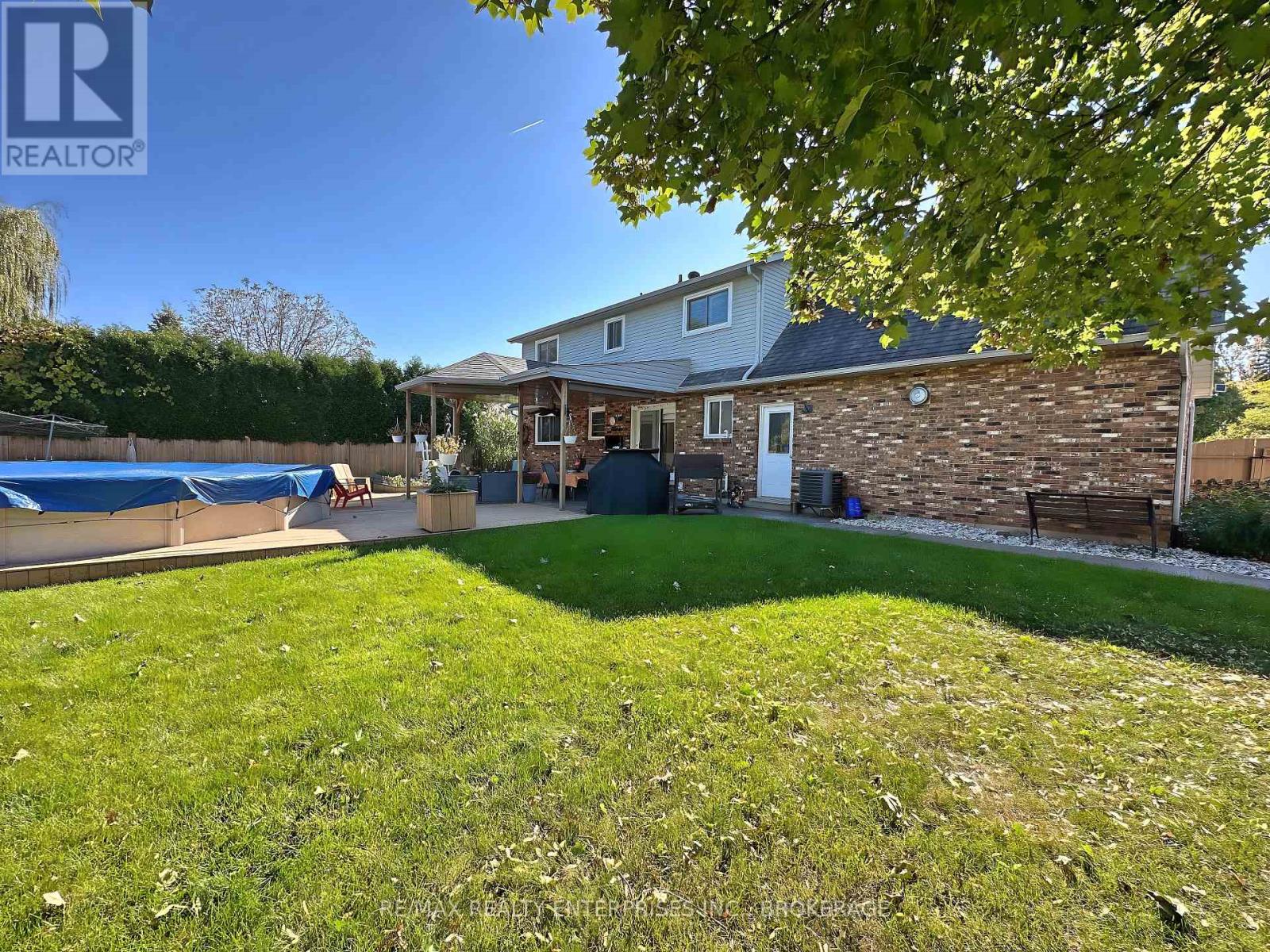 6 Vine Road, Grimsby, Ontario  L3M 5A2 - Photo 34 - X12585362