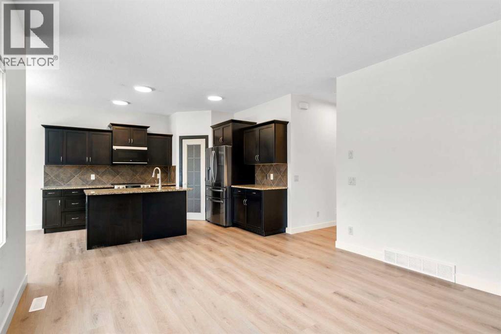 1014 Williamstown Boulevard Nw, Airdrie, Alberta  T4B 0S8 - Photo 12 - A2272997