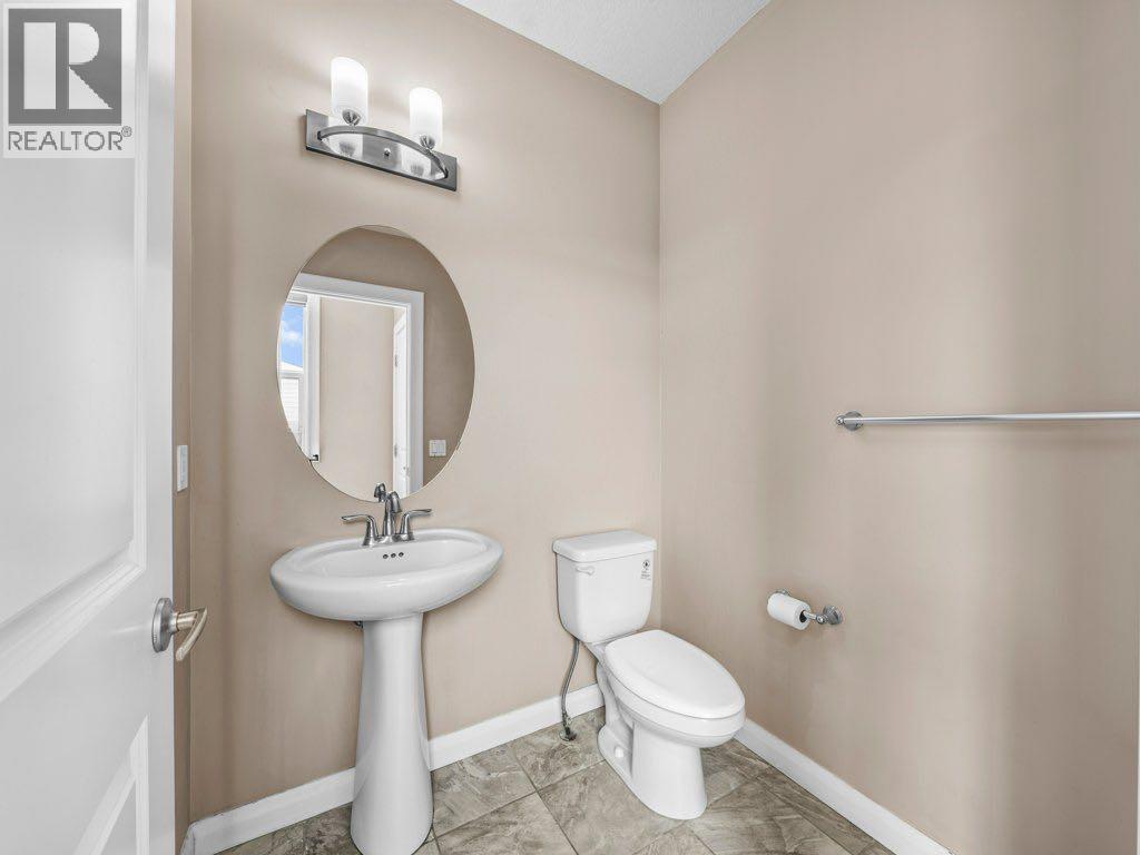 1023 Evanston Drive Nw, Calgary, Alberta  T3P 0K4 - Photo 13 - A2270907