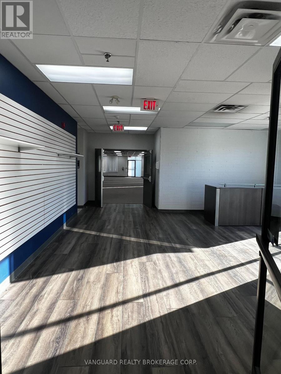 1 - 300 Steeprock Drive, Toronto, Ontario M3J 2W9 - Photo 6 - W12578820