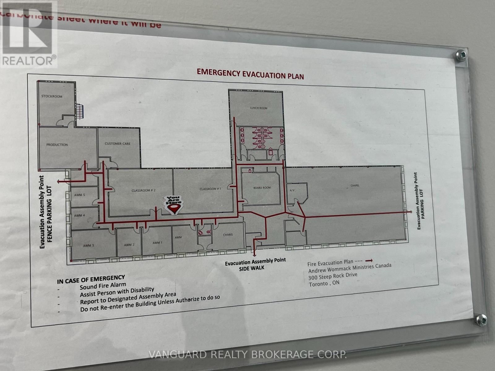 1 - 300 Steeprock Drive, Toronto, Ontario  M3J 2W9 - Photo 9 - W12578820