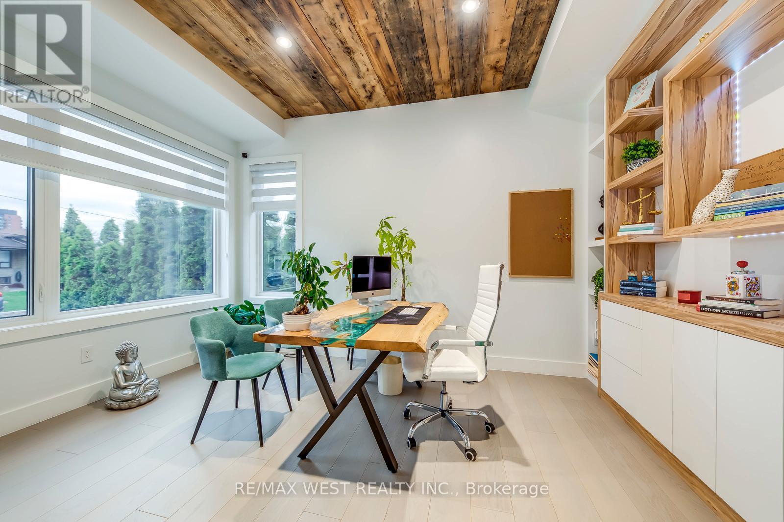 6 Creston Road, Toronto, Ontario  M6A 1J1 - Photo 5 - W12584644