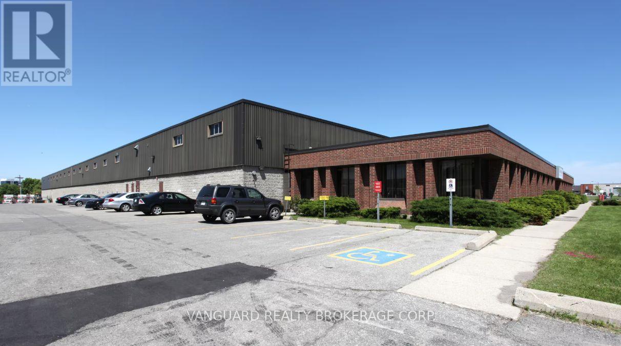 1 - 300 Steeprock Drive, Toronto, Ontario M3J 2W9 - Photo 2 - W12578820