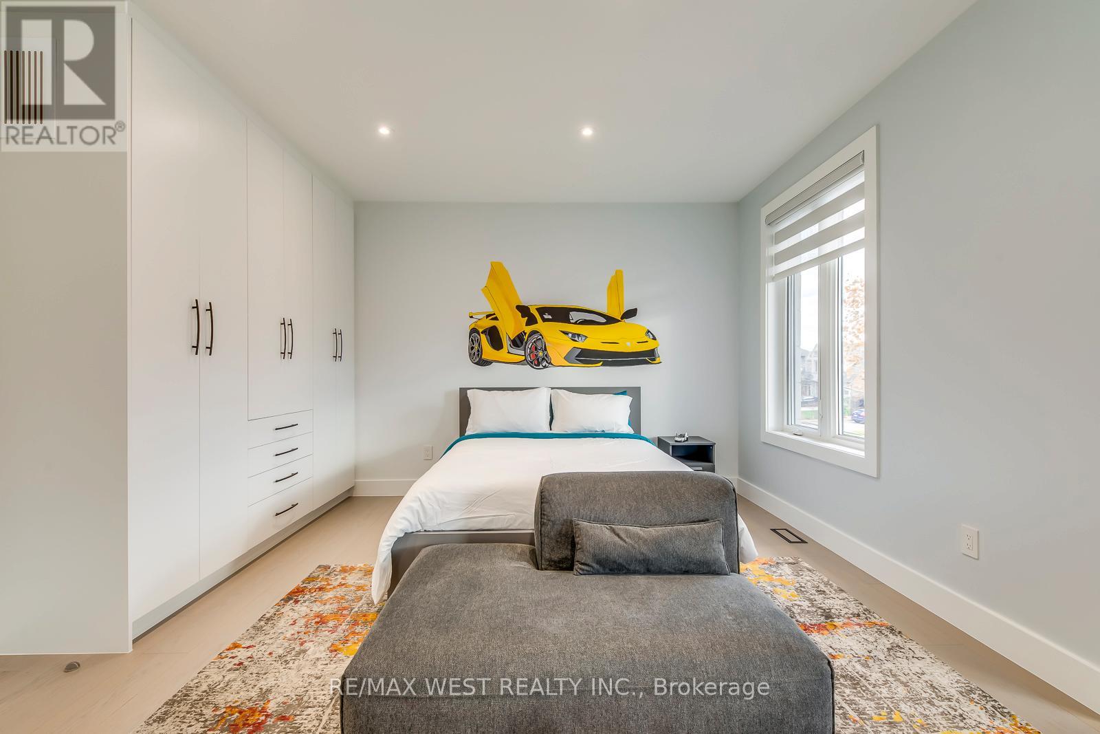 6 Creston Road, Toronto, Ontario  M6A 1J1 - Photo 29 - W12584644