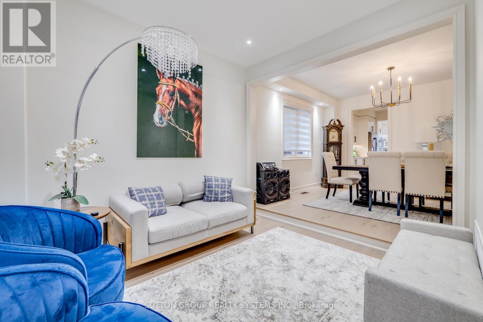 389 Humphrey Street, Hamilton, Ontario  L8B 1X5 - Photo 3 - X12585168