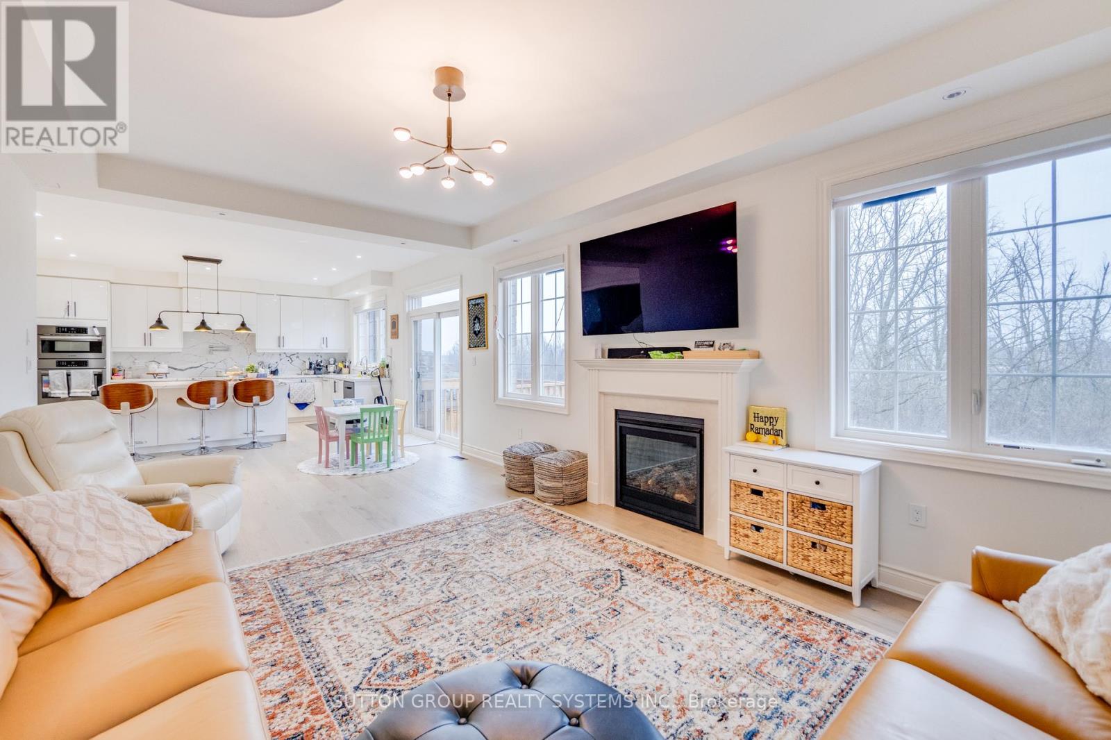 389 Humphrey Street, Hamilton, Ontario  L8B 1X5 - Photo 9 - X12585168