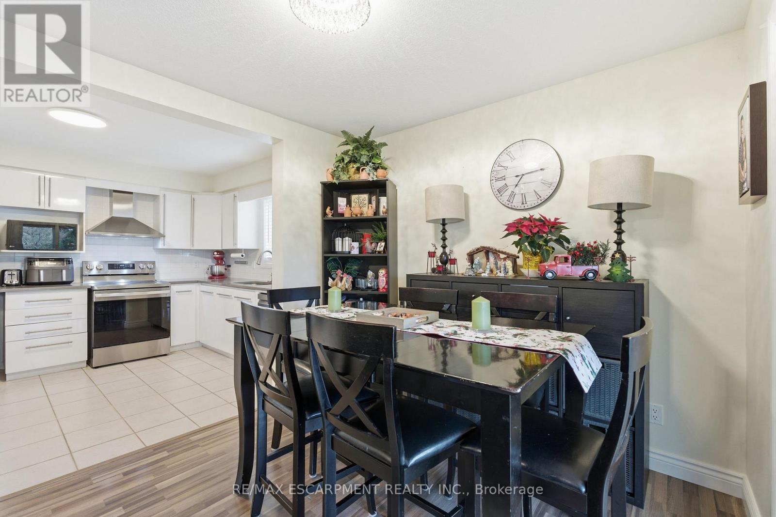 48 Alderson Drive, Cambridge, Ontario  N3C 4C4 - Photo 12 - X12585172