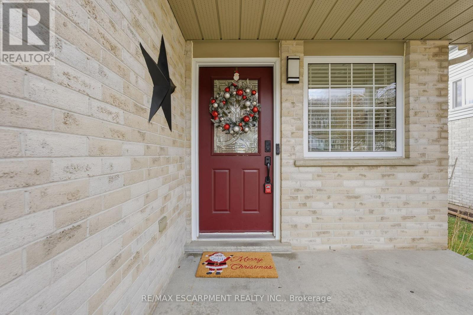 48 Alderson Drive, Cambridge, Ontario  N3C 4C4 - Photo 3 - X12585172