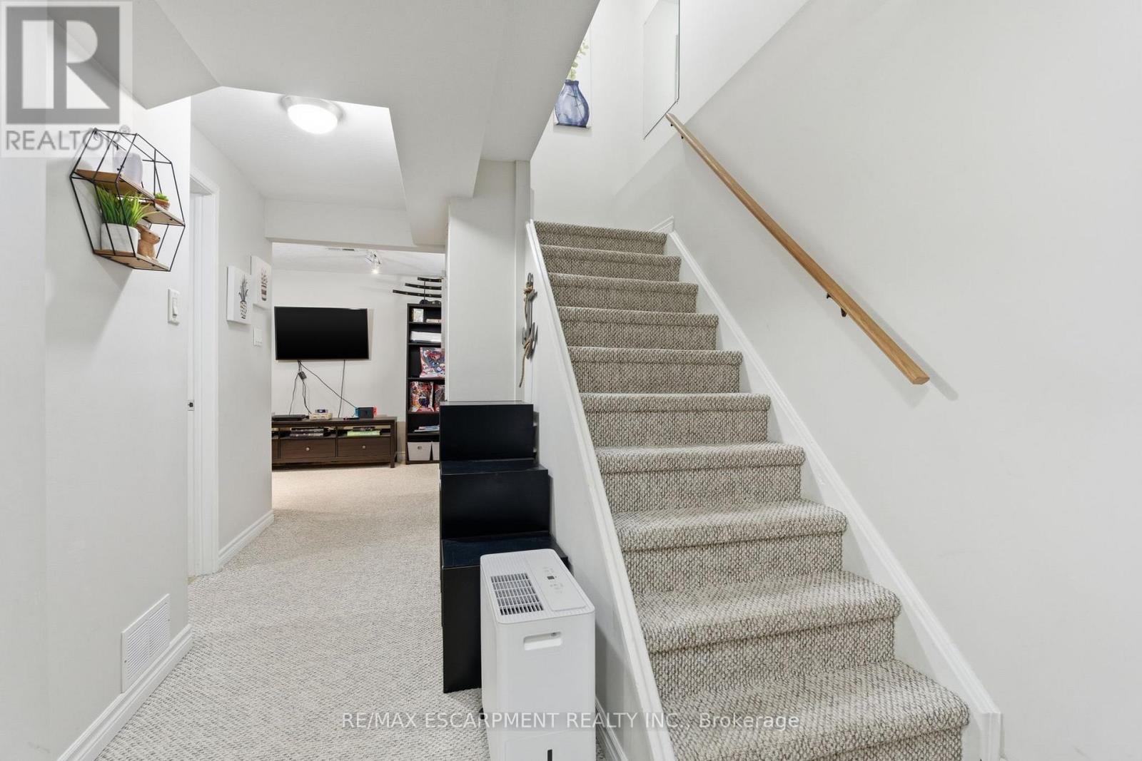 48 Alderson Drive, Cambridge, Ontario  N3C 4C4 - Photo 33 - X12585172