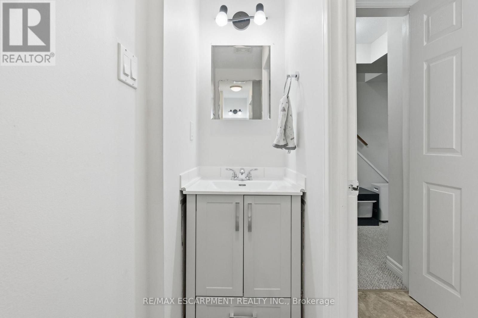 48 Alderson Drive, Cambridge, Ontario  N3C 4C4 - Photo 40 - X12585172