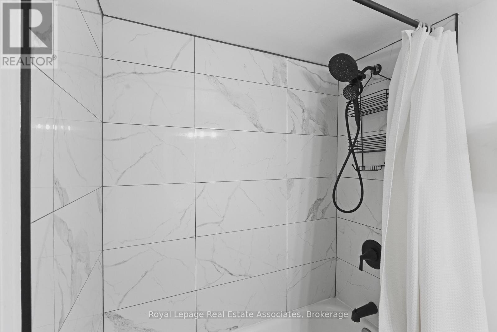 1204 - 215 Glenridge Avenue, St. Catharines, Ontario  L2T 3J7 - Photo 21 - X12585174