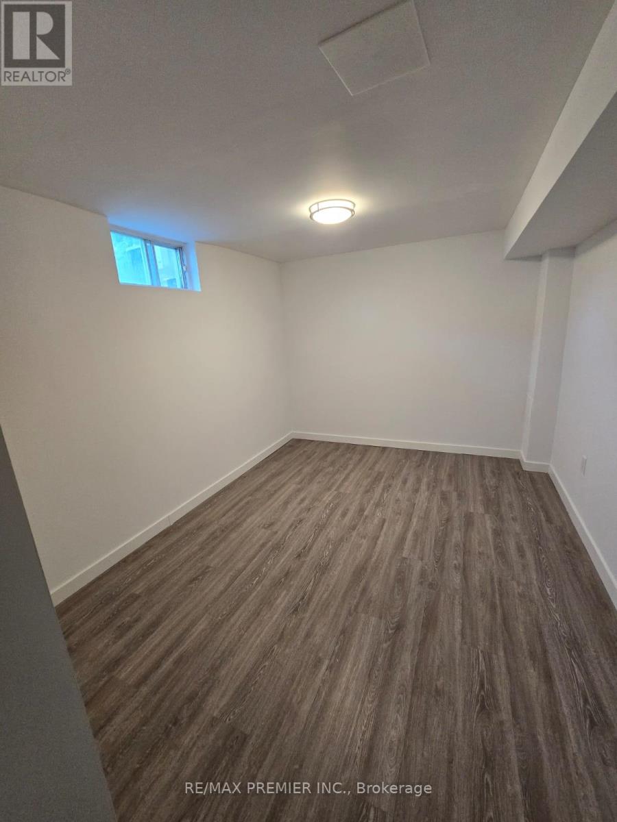 Bsmt - 12 Milton Road, St. Catharines, Ontario  L2P 3E8 - Photo 2 - X12585292