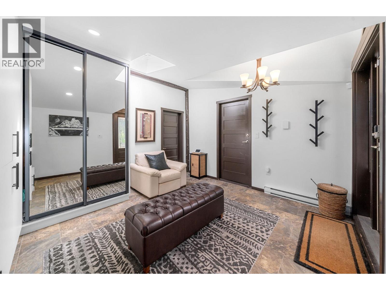 2540 Boswell Avenue, North Vancouver, British Columbia  V7H 1L7 - Photo 6 - R3070845