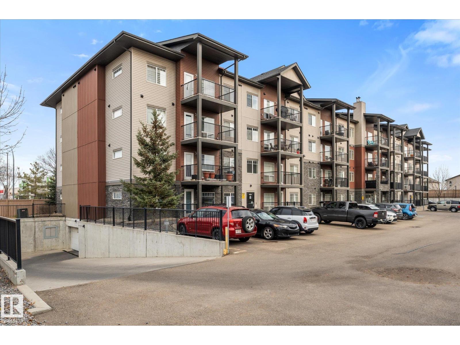 #109 9523 160 Av Nw, Edmonton, Alberta  T5Z 0N1 - Photo 1 - E4464401