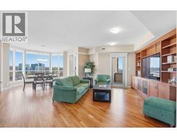 1005, 32 Varsity Estates Circle NW Varsity