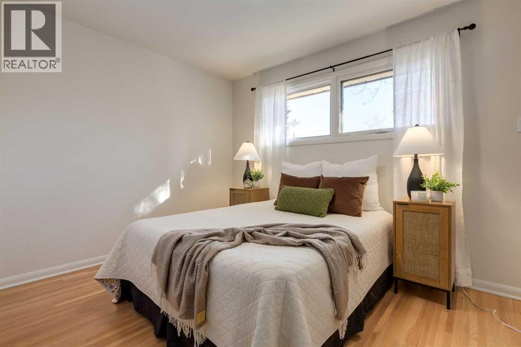 126 & 128 Winston Drive Sw, Calgary, Alberta  T3C 2P9 - Photo 10 - A2272841