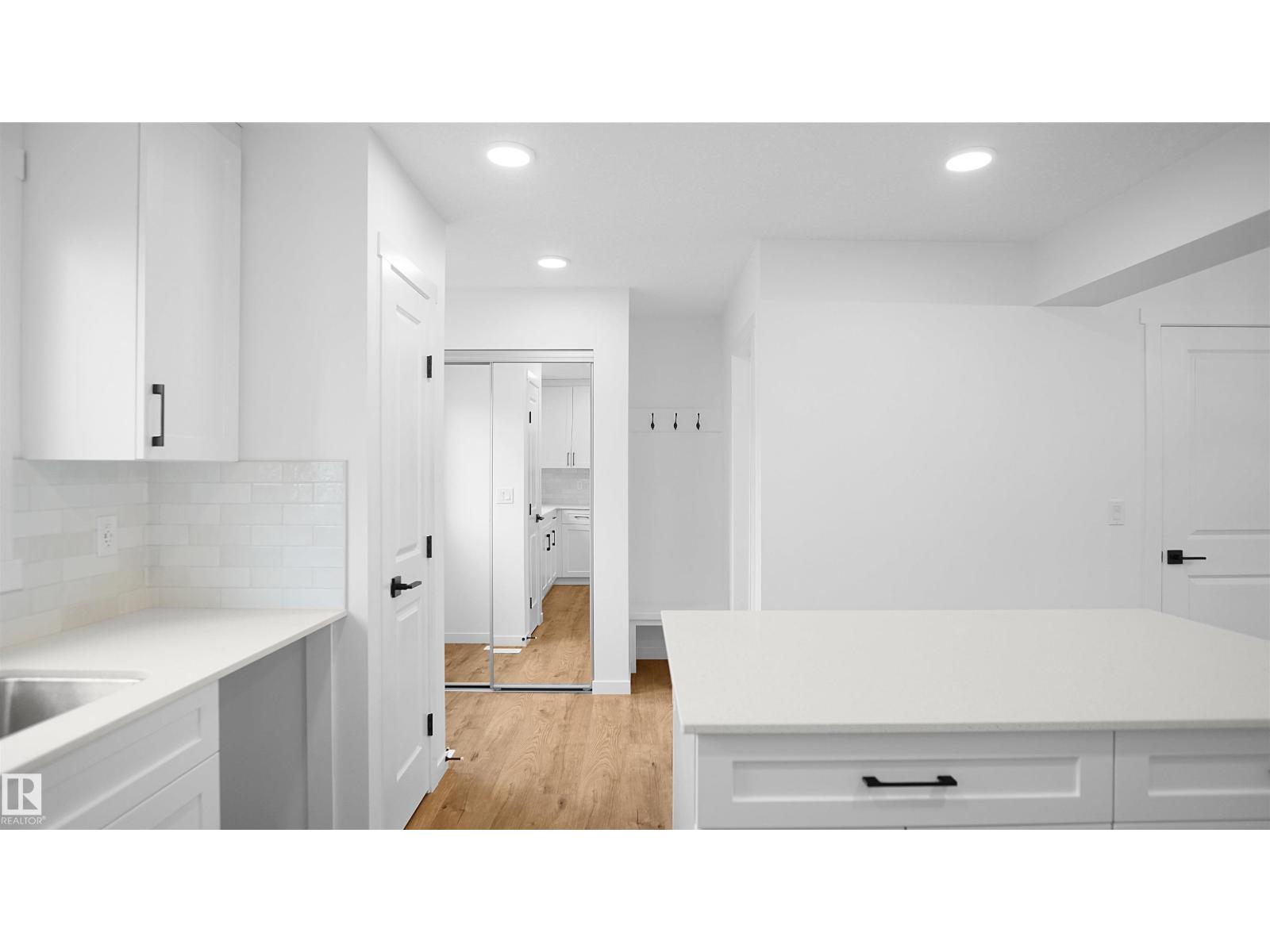 1299 Keswick Dr Sw, Edmonton, Alberta  T6W 5G5 - Photo 10 - E4450436