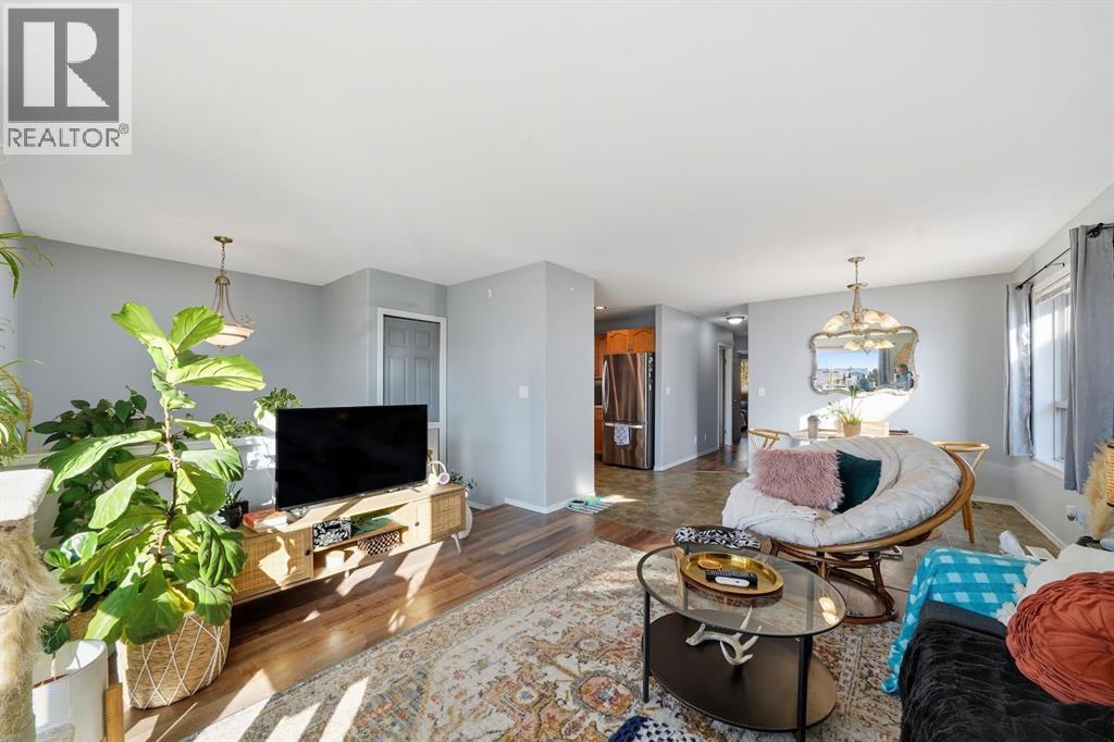 106 Drummond Close, Red Deer, Alberta  T4R 3E2 - Photo 7 - A2264968