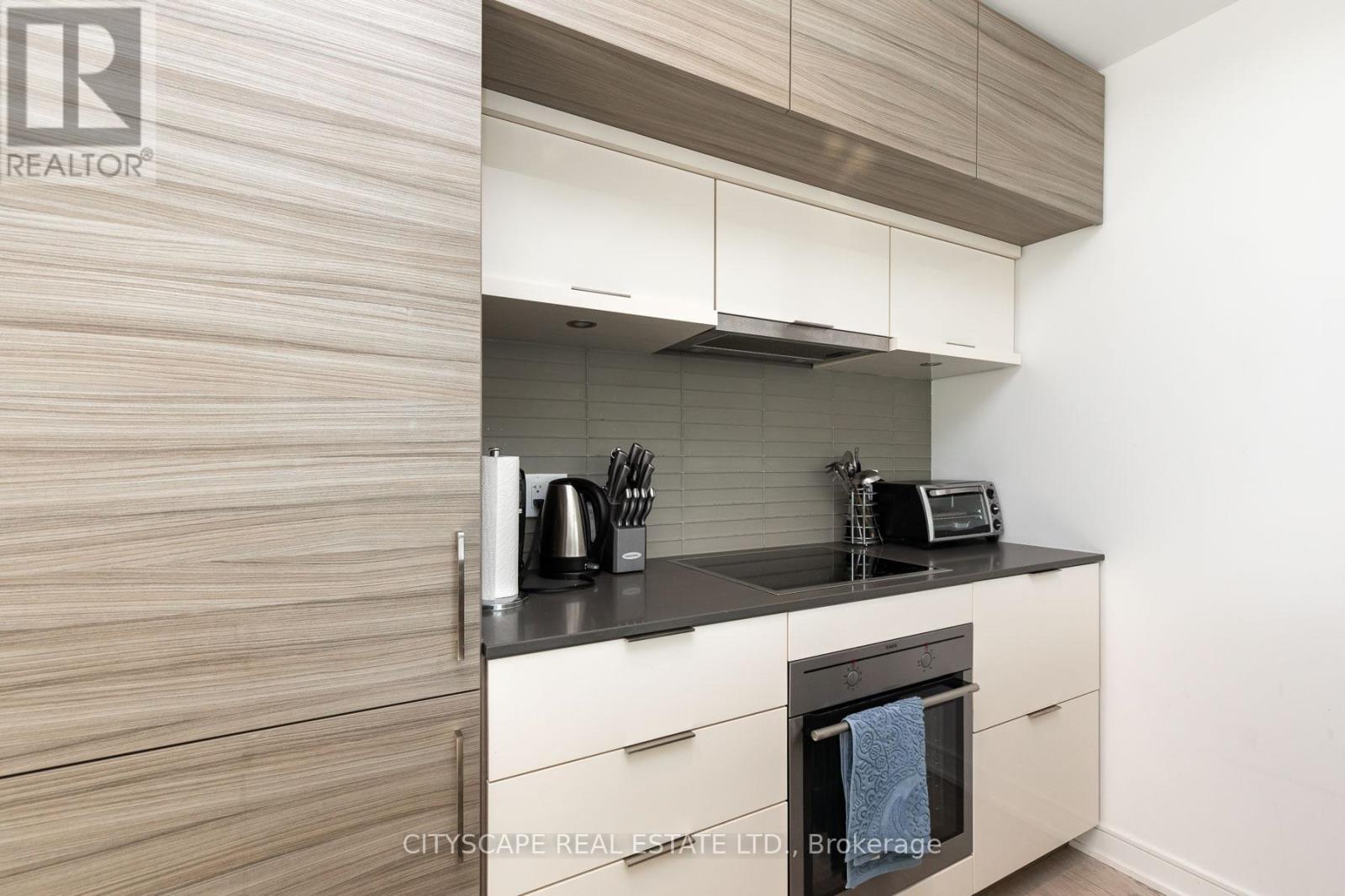 3901 - 88 Scott Street, Toronto, Ontario  M5E 0A9 - Photo 8 - C12585206