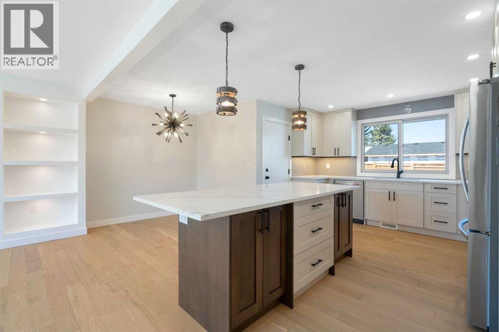 924 Canna Crescent Sw, Calgary, Alberta  T2W 1N9 - Photo 5 - A2271071