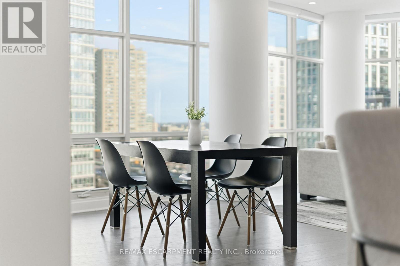 1109 - 35 Mariner Terrace, Toronto, Ontario  M5V 3V9 - Photo 11 - C12585366