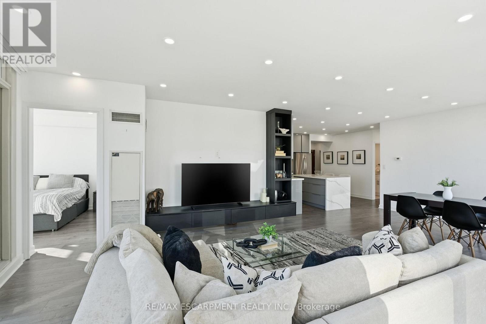 1109 - 35 Mariner Terrace, Toronto, Ontario  M5V 3V9 - Photo 19 - C12585366