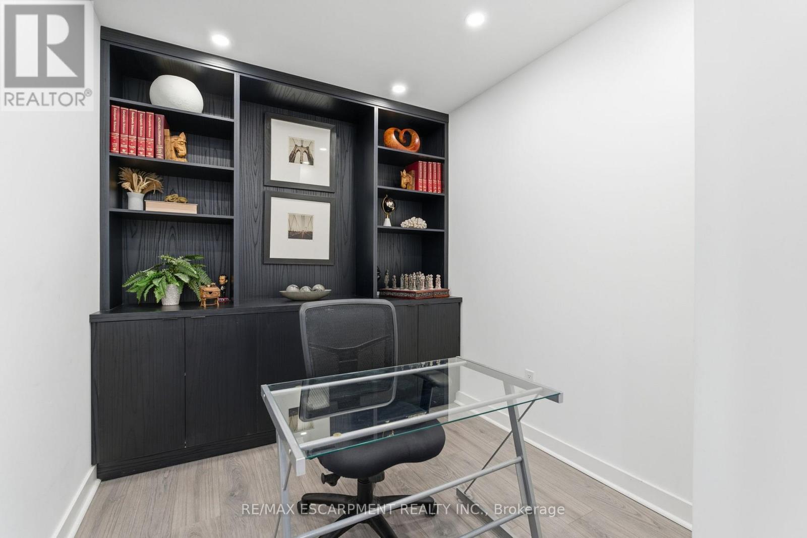 1109 - 35 Mariner Terrace, Toronto, Ontario  M5V 3V9 - Photo 4 - C12585366