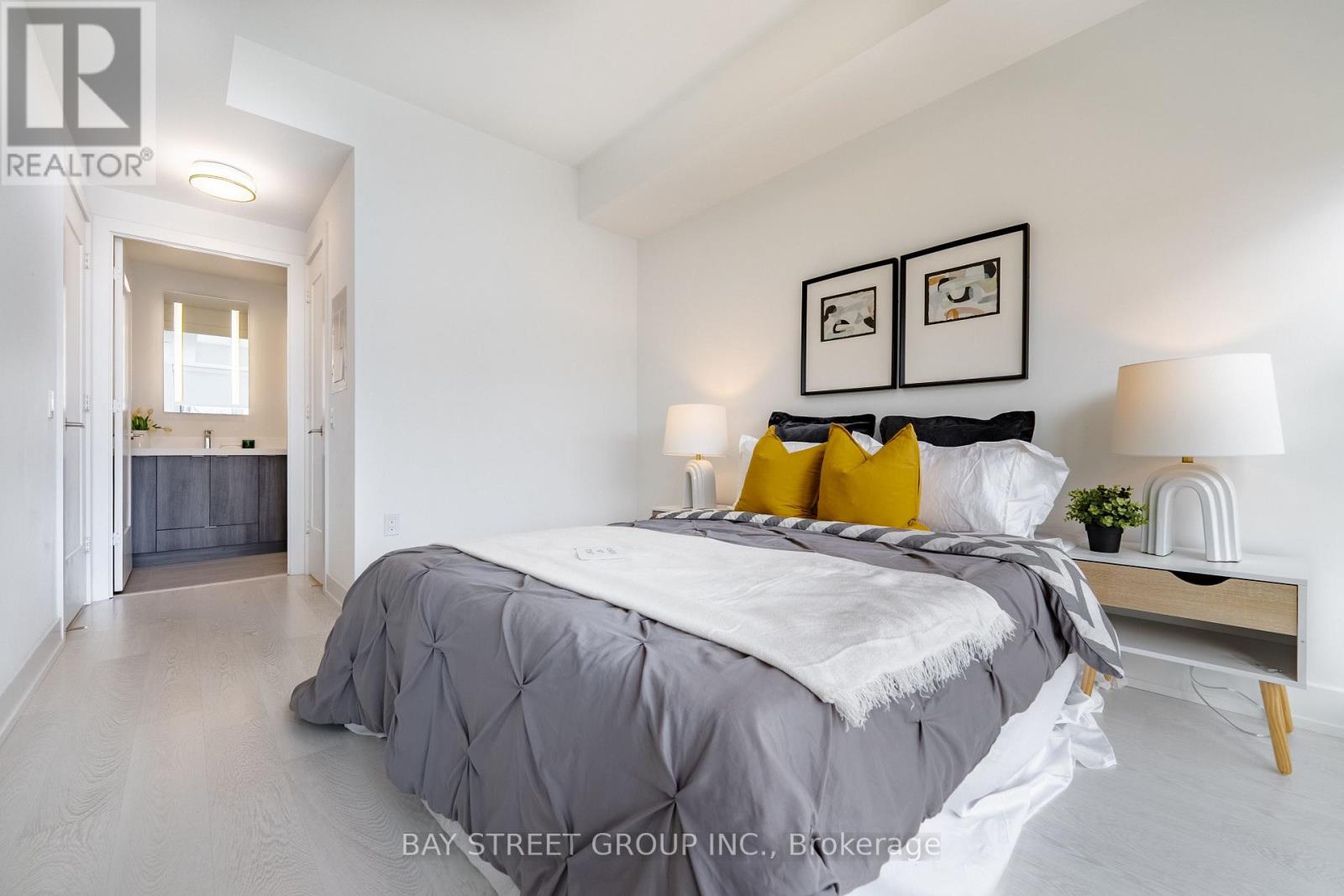 315 - 30 Inn On The Park Drive, Toronto, Ontario  M3C 0P8 - Photo 17 - C12585396