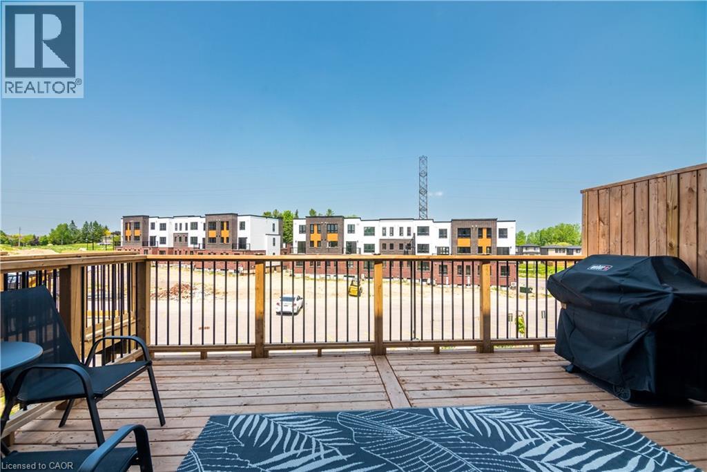 939 Robert Ferrie Drive, Kitchener, Ontario  N2R 1P2 - Photo 5 - 40791025